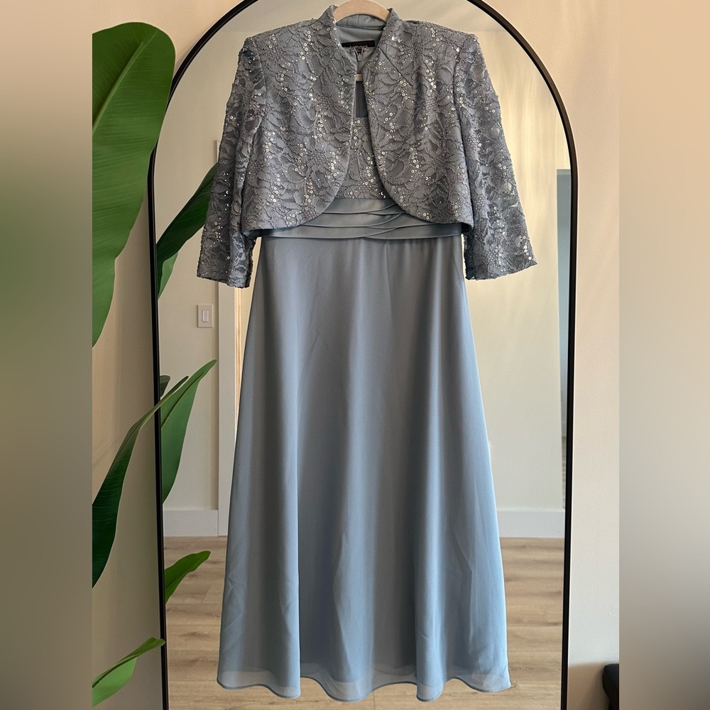 R&M Richards Mother Of Bride Dress Size 8P